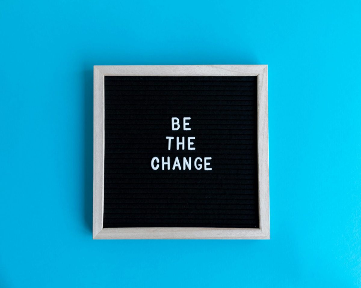 Filename: life-coaching-meditation-self-growth.jpg מדיטציה והעצמה אישית – קואצ'ינג להתפתחות אישית, איזון ושקט פנימי